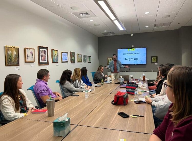 Jeff DeHaven, from Digital Mitten, shares tips for successful social media posts during the Bay Area Chamber of Commerce new Lunch and Learn series.