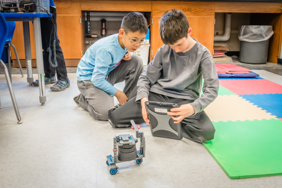 Ann Arbor STEAM @ Northside Elementary Students at the STEAM Lab