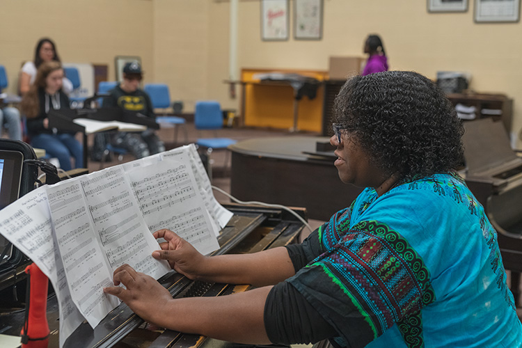 YCHS Choir Teacher Crystal Harding with her first period class