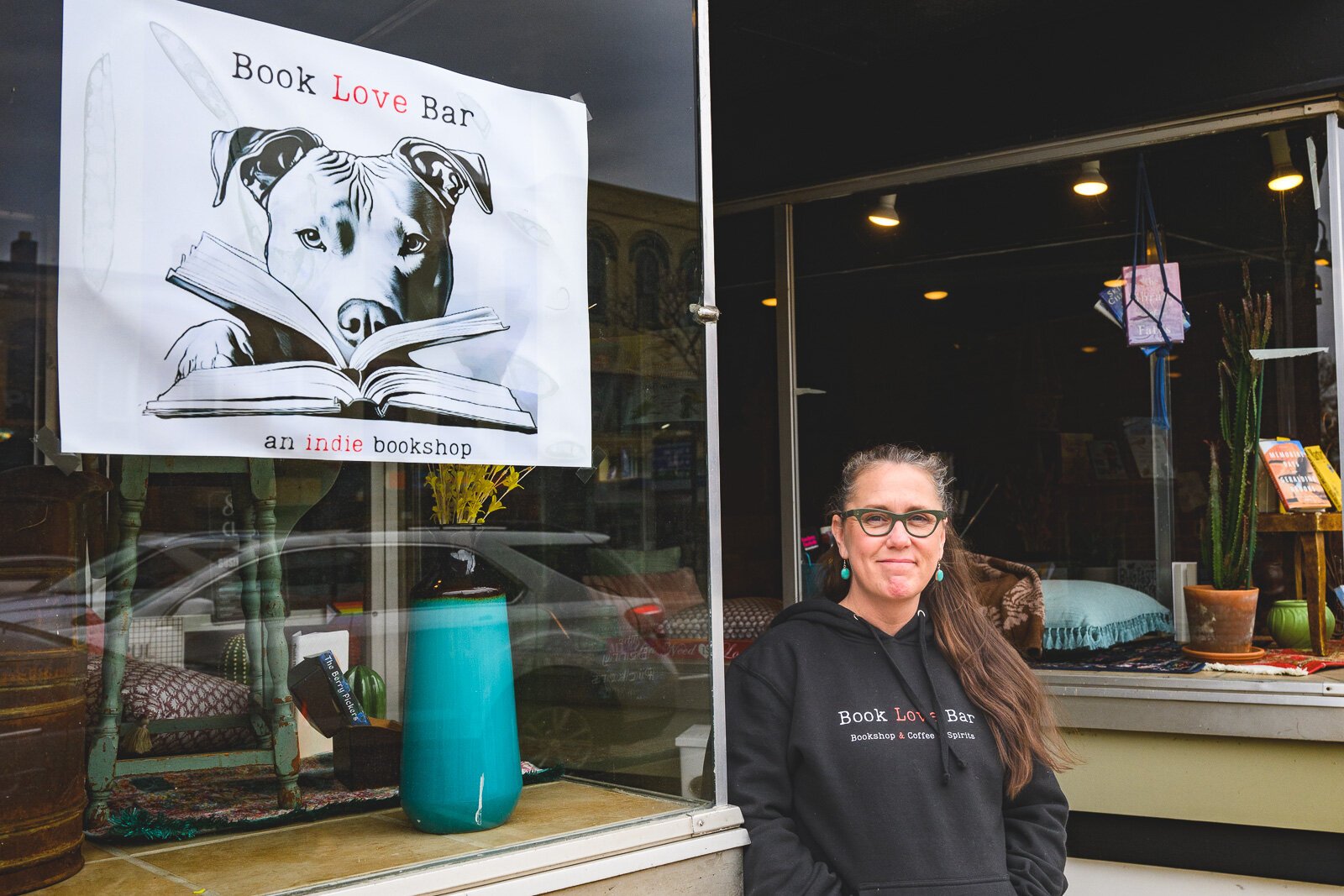 Jessica Tharp at Book Love Bar.