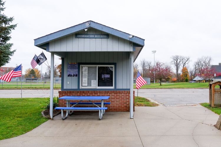 An information building was constructed in Phase III of the project at the entrance to the memorial, where the materials and labor were donated by the Mt. Pleasant Home Builders Association; the “War Cry” statue was installed as well. 