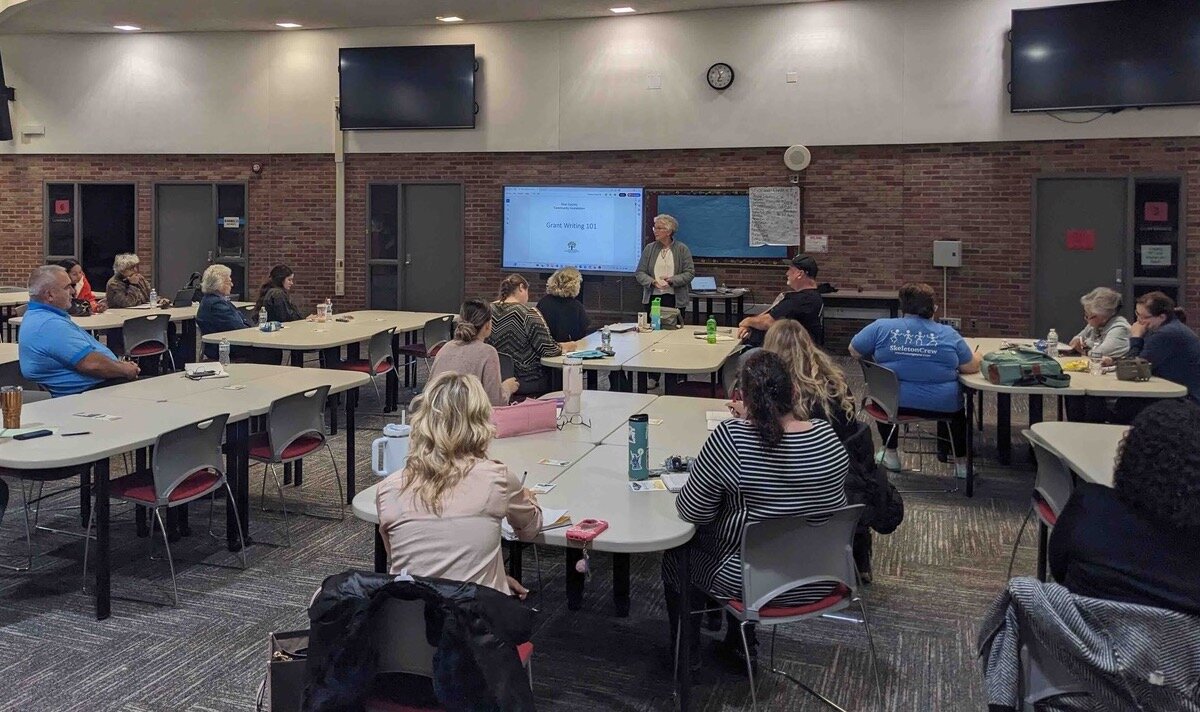 Advancing Macomb hosted a grant writing workshop with speaker Kathy Dickens from the Four County Community Foundation