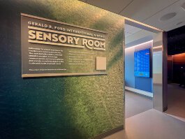 Gerald R. Ford International Airport’s new sensory room offers a calming space for neurodivergent travelers, reducing anxiety and improving accessibility.