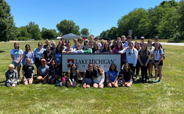 Early College Allegan Countyt students.