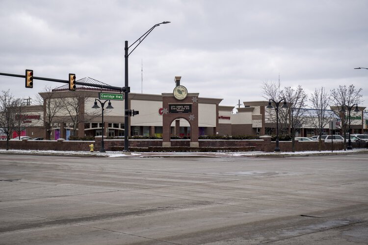 A streetview of downtown Oak Park.