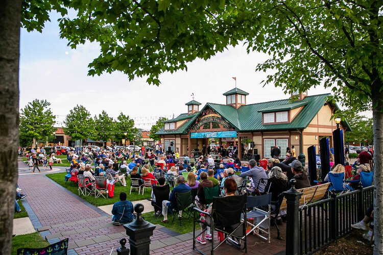 Rhythms in Riley Park. Photo by David Lewinski.