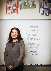 Beatriz Cruz teaches english to the migrant community.