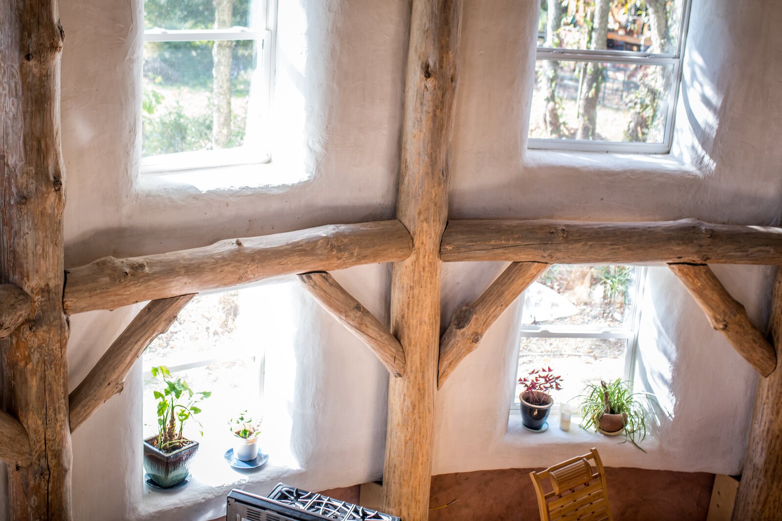 An interior view of the straw bale house at Solfed Farms