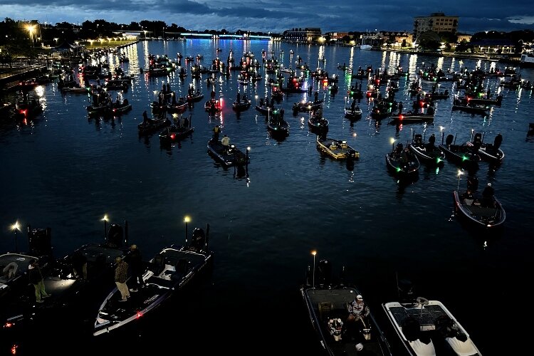 While fishing isn't necessarily a spectator sport, fans do gather to see the boats launch and come in. They also take advantage of the opportunity to talk to the professionals.