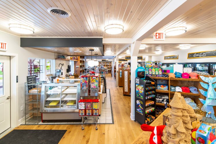 Whether it’s an ice cream sundae, a cold drink, a delicious snack on the way to the beach, a souvenir sweatshirt or T-shirt, or last-minute camping supplies, the Ottawa Beach General Store has something for everyone.