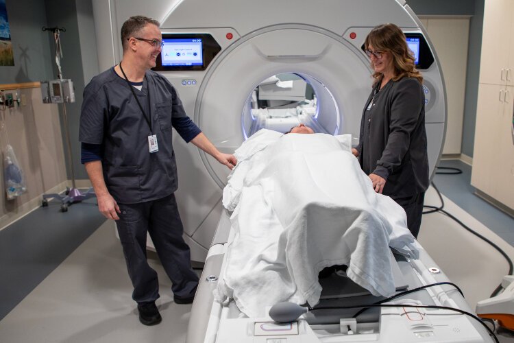 The upgraded MRI is part of Holland Hospital’s commitment to improving care. It includes AIR Recon DL, an AI-based tool that delivers detailed images faster than older systems. 