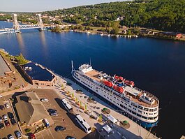 The Ocean Navigator docks at the new $5 million pier along Houghton's waterfront.