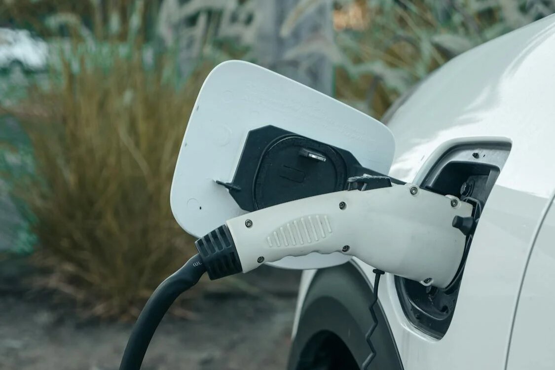 Additional electric vehicle charging stations announced on Michigan’s west coast to promote tourism