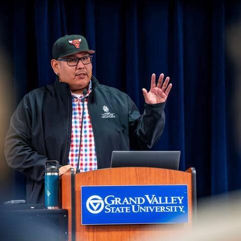 Mike Medawis conducts a workshop in Language Preservation at Grand Valley State University.