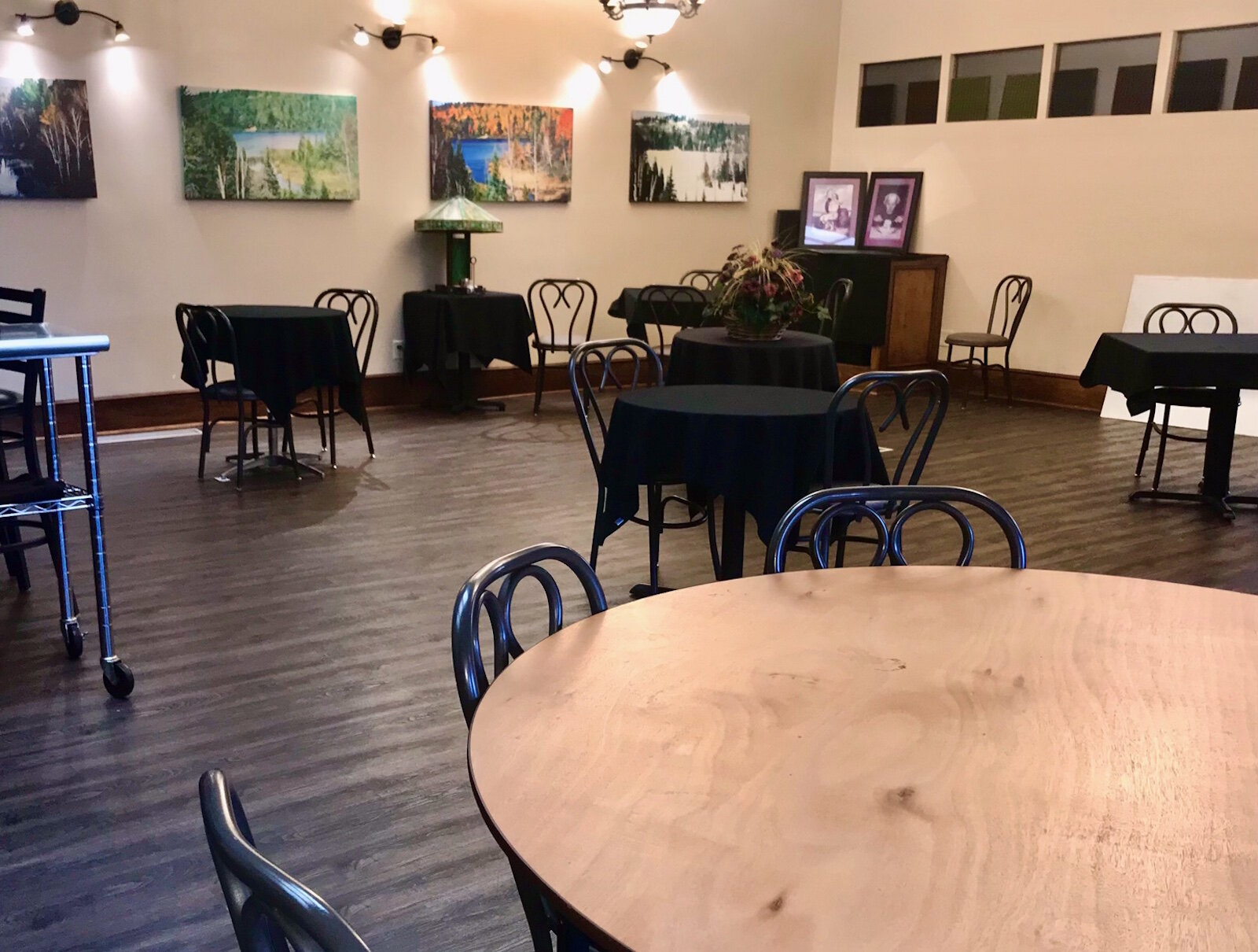 What was used as an overflow dining room during busy nights and as a private events area before the COVID pandemic, has enabled Comensoli’s to do proper social distancing as more indoor dining has been allowed.