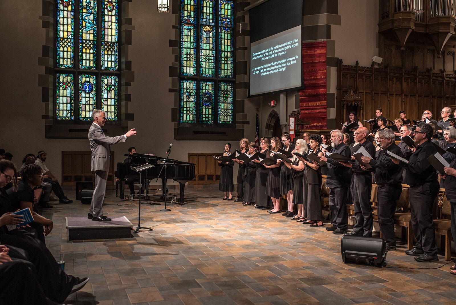 Music Director Chris Ludwa conducts the Kalamazoo Choral Arts chorus