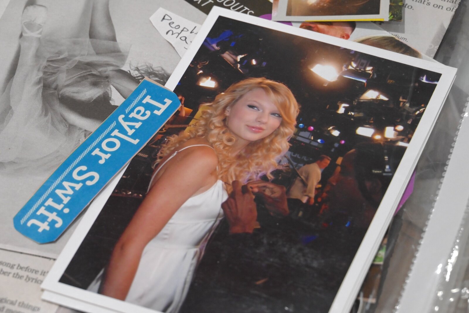 Photo of a young Taylor Swift taken by Cathy Campbell