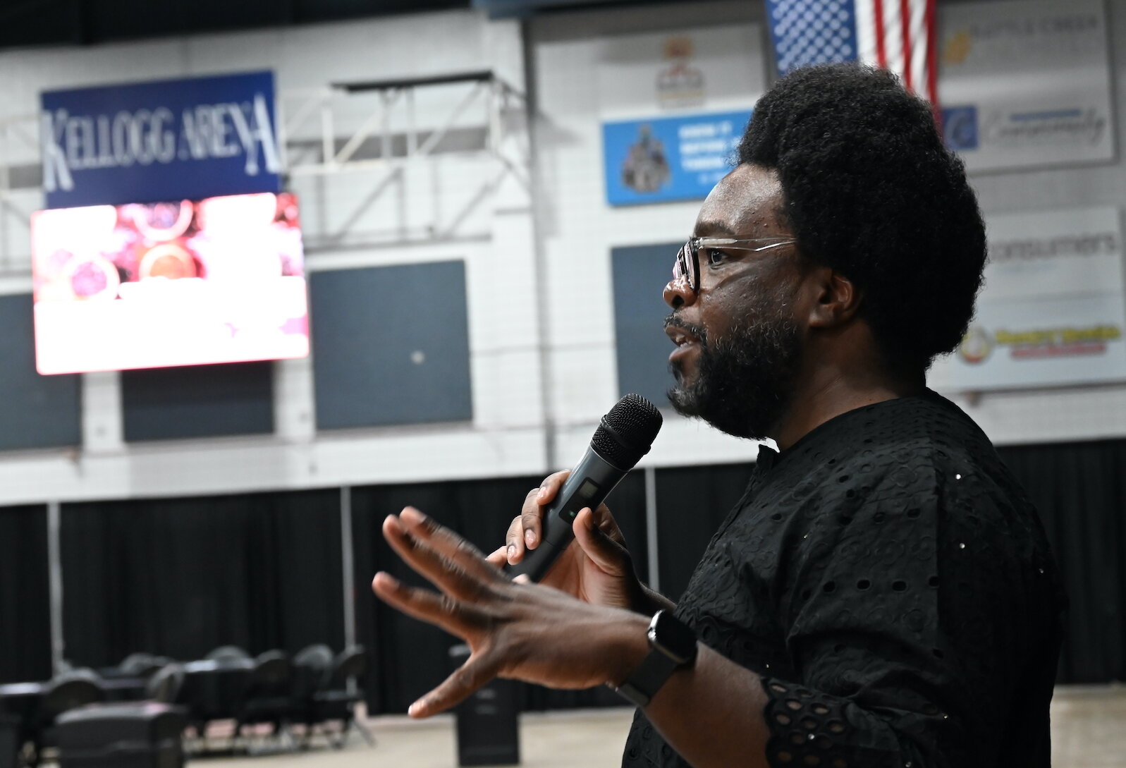 L.E. Johnson speaks during the Village Network’s Rice and Flavor event at Kellogg Arena.