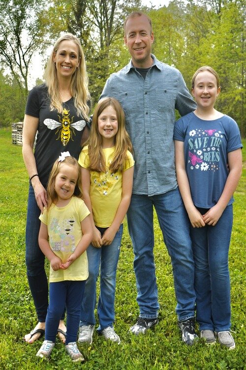 Amanda and Anthony Bosco with their daughters Alivia, Alayna and Ava.