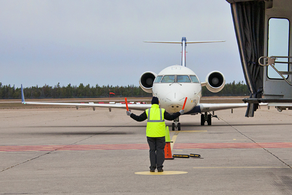 flight arriving at Sawyer International Airport